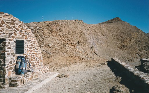 Refugio de la Carihuela with the peak of Veleta in the background. © D. Stillingfleet Refugio de la Carihuela with the peak of Veleta in the background.